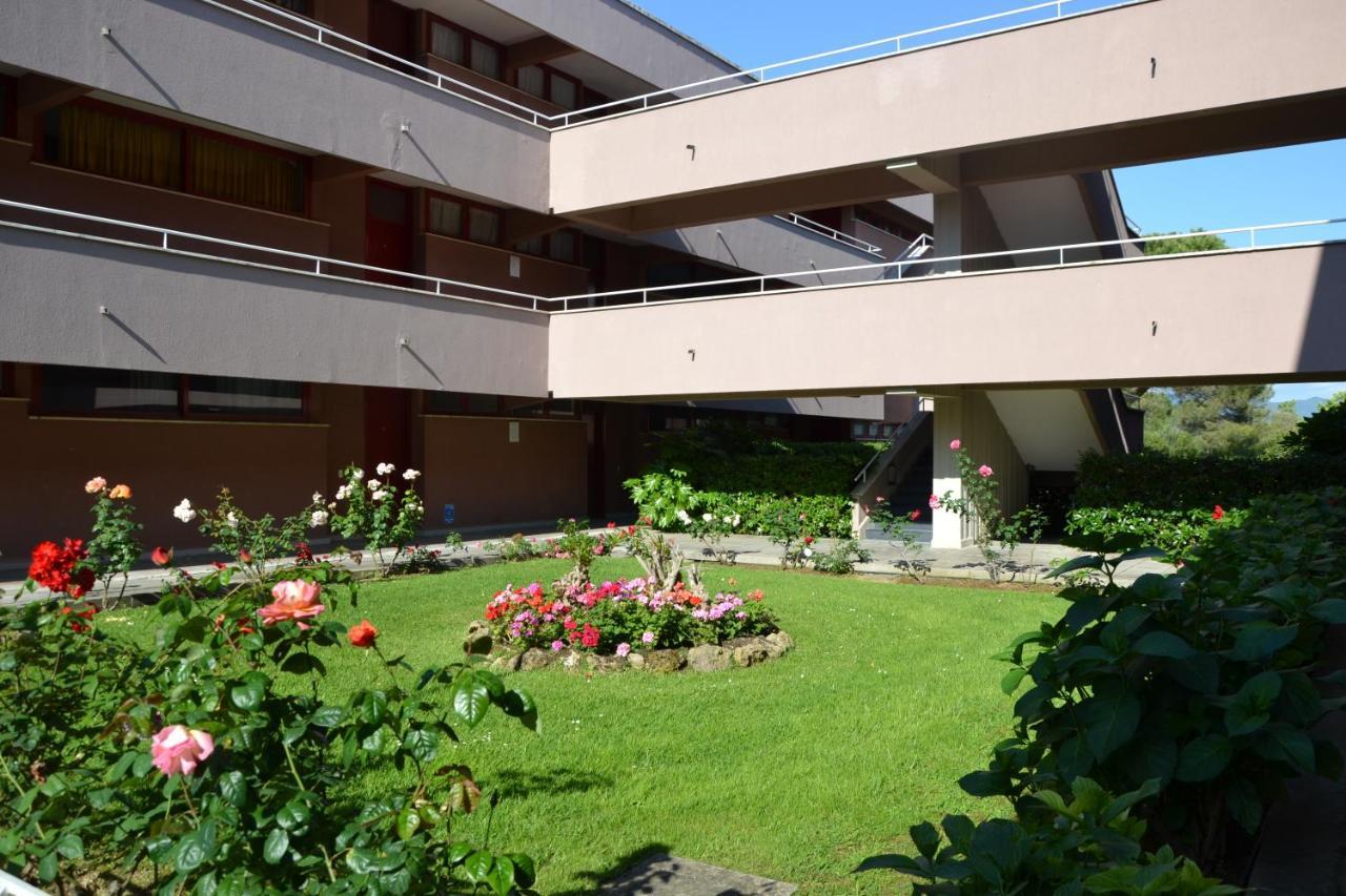 Apartments Via Dei Platani Марина ди Бибона Екстериор снимка